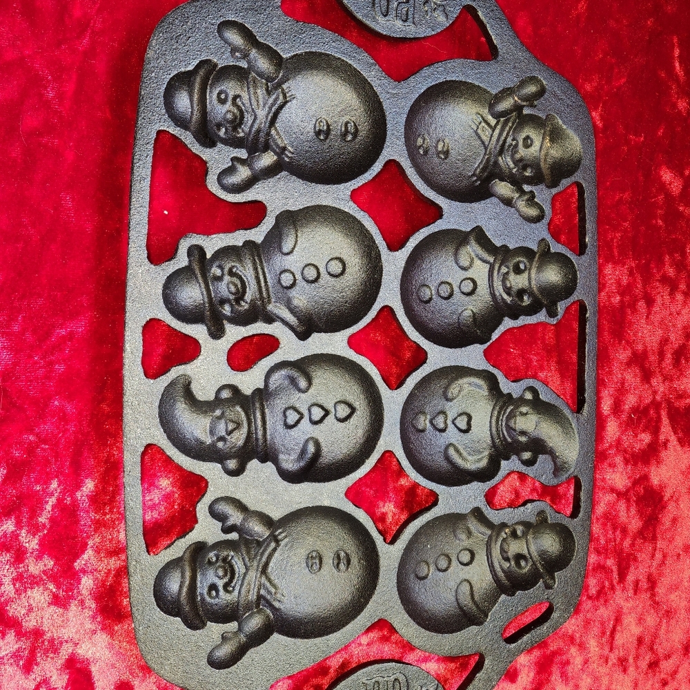 Paula Dean Cast Iron Baking Mold Snowman for Christmas and Holidays